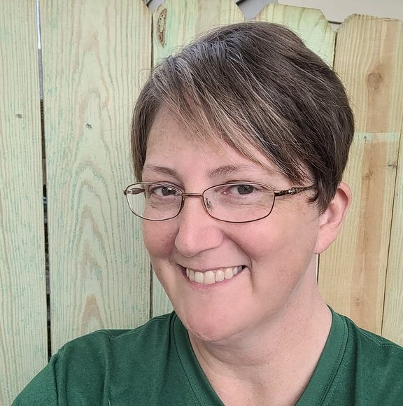 Meet your Posher, Pamela - Picture 1 of 1